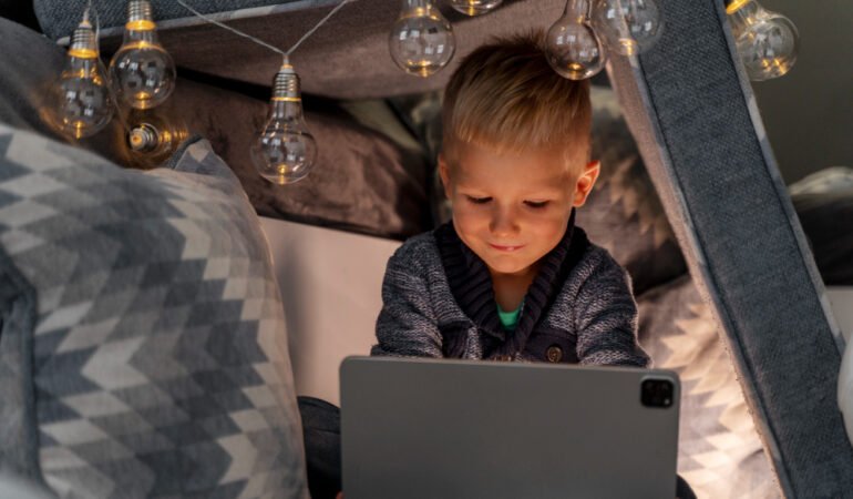 screen time children, mumsjourney. ivana poku