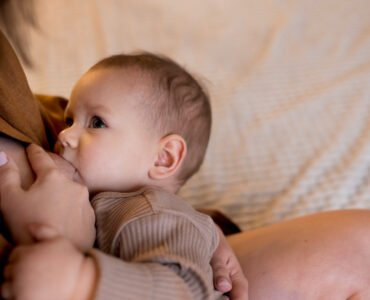 newborn, brestfeeding, not latching