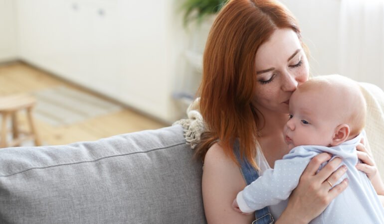 feeling lonely as a new mum